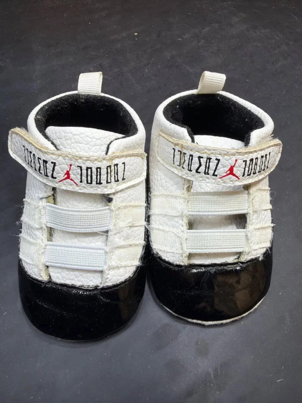 Nike Air Jordan 11 Retro Crib Booties Baby Soft Sole 0-6M Black